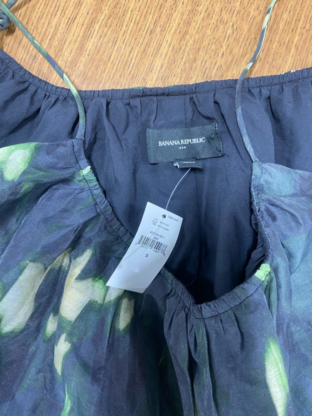 Banana Republic ORGANZA TIE-WAIST MAXI DRESS - Picture 3 of 9